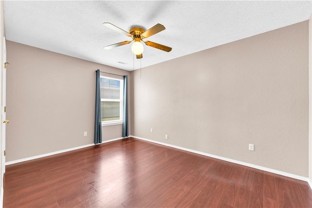 208 SE 17th Street, Bentonville, AR 72712