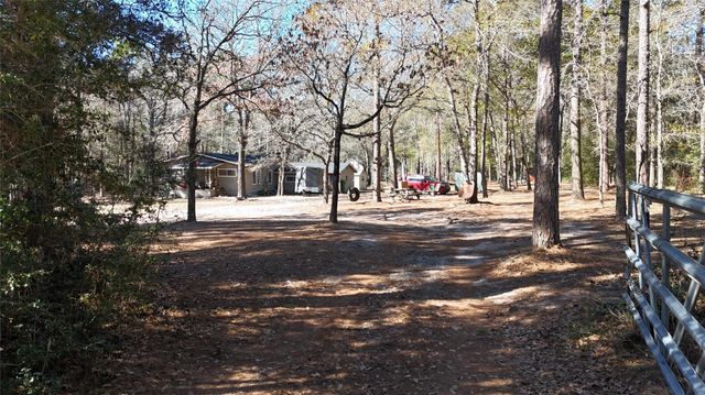 16044 Yaupon Berry, Plantersville, TX 77363