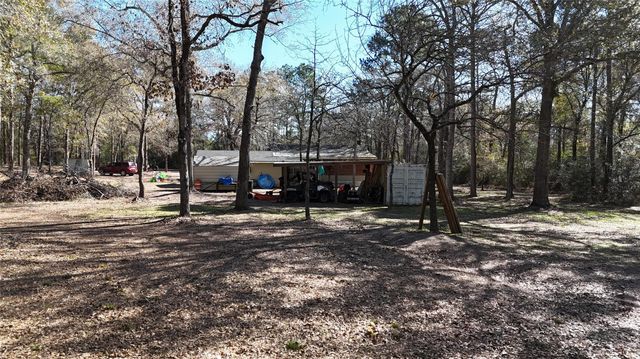 16044 Yaupon Berry, Plantersville, TX 77363