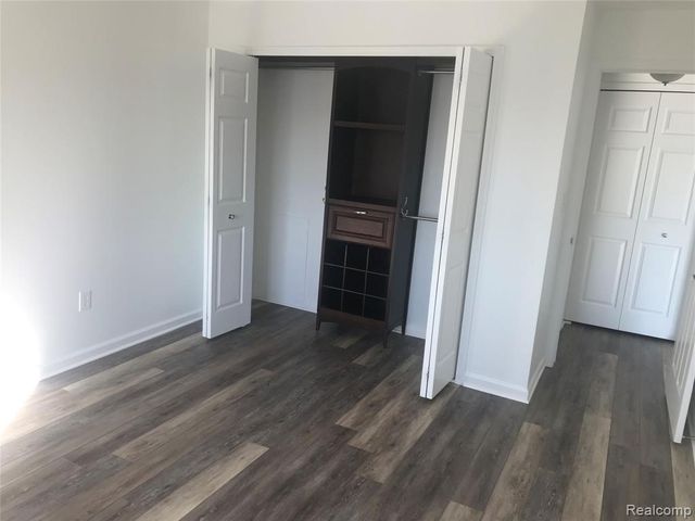 35300 Woodward Avenue 507, Birmingham, MI 48009