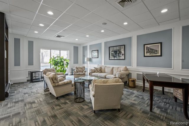 35300 Woodward Avenue 507, Birmingham, MI 48009