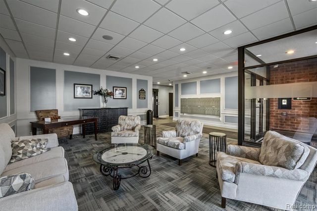 35300 Woodward Avenue 507, Birmingham, MI 48009