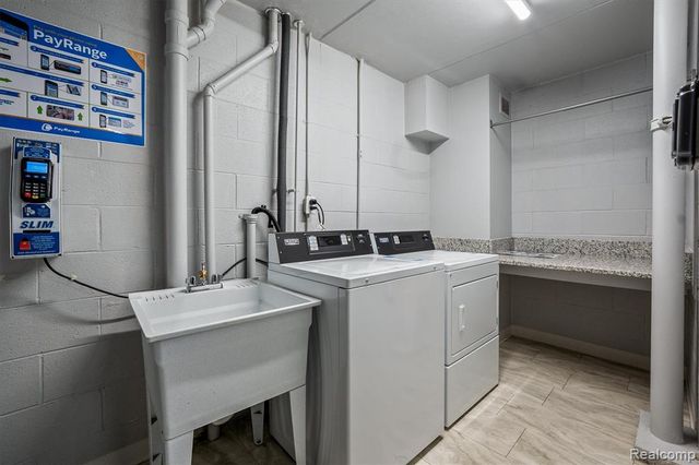 35300 Woodward Avenue 507, Birmingham, MI 48009