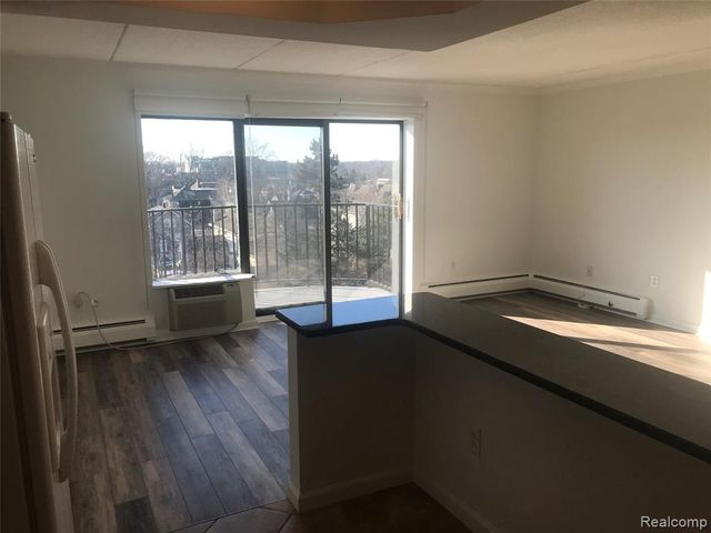 35300 Woodward Avenue 507, Birmingham, MI 48009