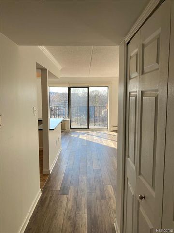 35300 Woodward Avenue 507, Birmingham, MI 48009