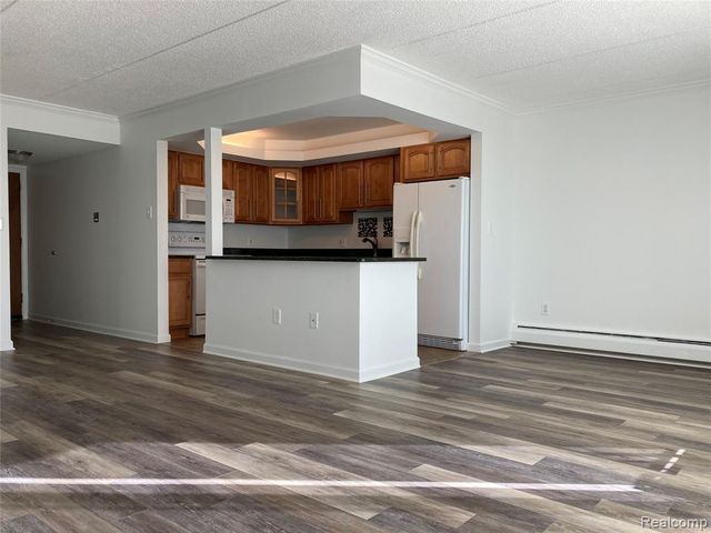 35300 Woodward Avenue 507, Birmingham, MI 48009