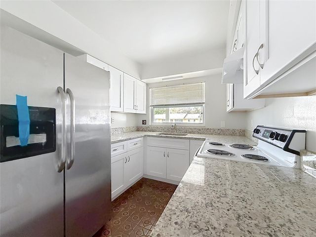 1605 NE 17TH AVENUE, Ocala, FL 34470