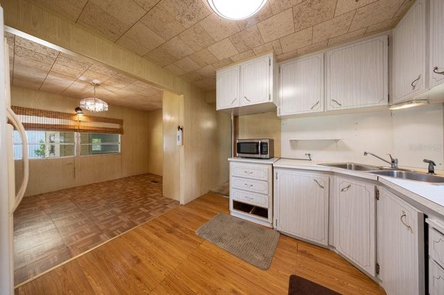 13337 WOODLAND DRIVE, Astatula, FL 34705