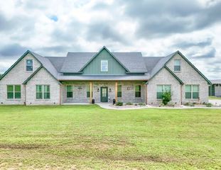 9027 NS 3500 Road, Prague, OK 74864