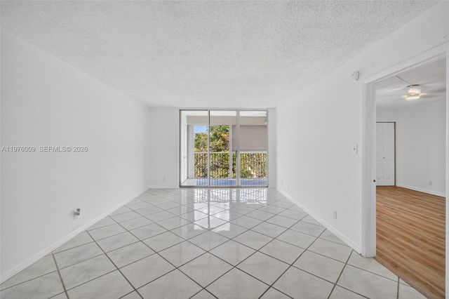 3141 NW 47th Ter 335, Lauderdale Lakes, FL 33319