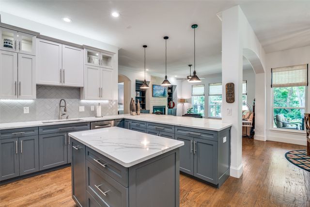 716 Ashley Place, Murphy, TX 75094