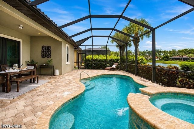 4433 Tamarind WAY, Naples, FL 34119