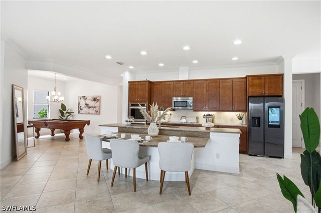 4433 Tamarind WAY, Naples, FL 34119