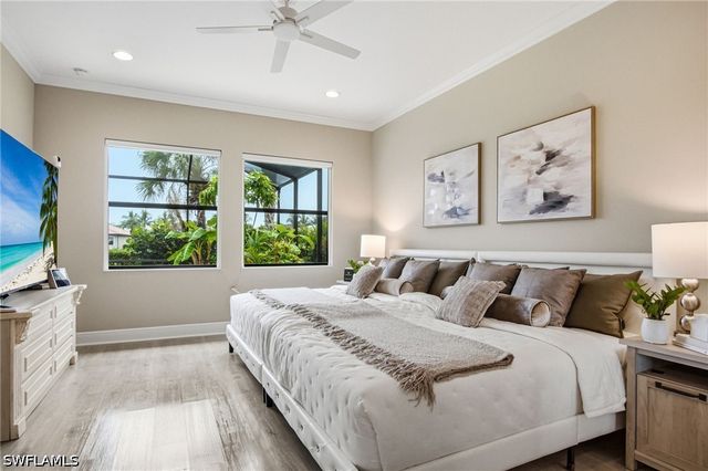 4433 Tamarind WAY, Naples, FL 34119