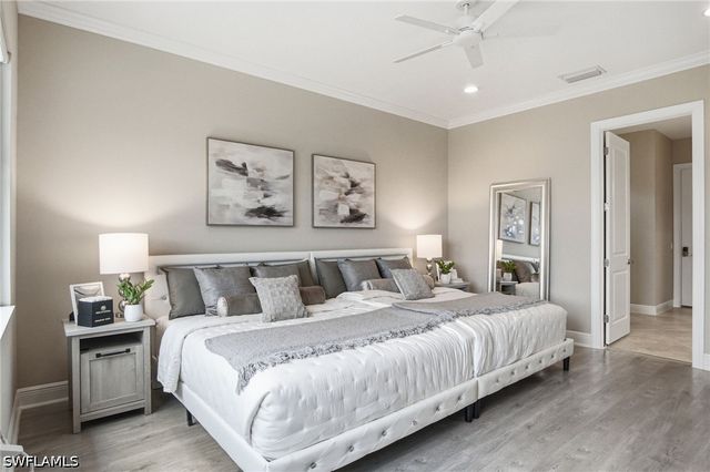 4433 Tamarind WAY, Naples, FL 34119