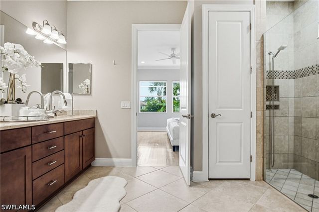 4433 Tamarind WAY, Naples, FL 34119