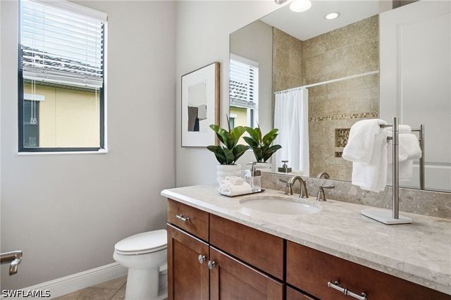 4433 Tamarind WAY, Naples, FL 34119