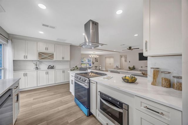 10408 BUTIA PLACE, Tampa, FL 33618