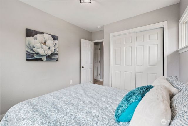 1217 S 19th Street, Tacoma, WA 98405