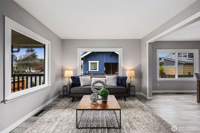 1217 S 19th Street, Tacoma, WA 98405