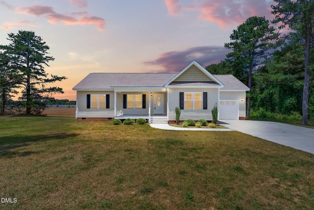 100 Carson Court, Lillington, NC 27546
