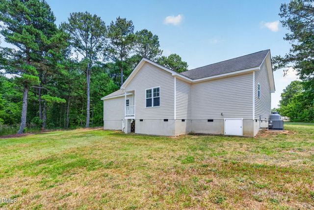 100 Carson Court, Lillington, NC 27546