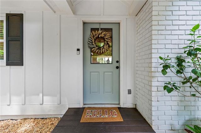 214 Sugar Cane Drive, Hartwell, GA 30643