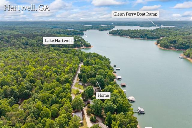 214 Sugar Cane Drive, Hartwell, GA 30643
