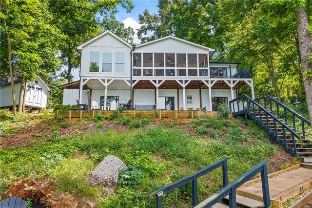 214 Sugar Cane Drive, Hartwell, GA 30643