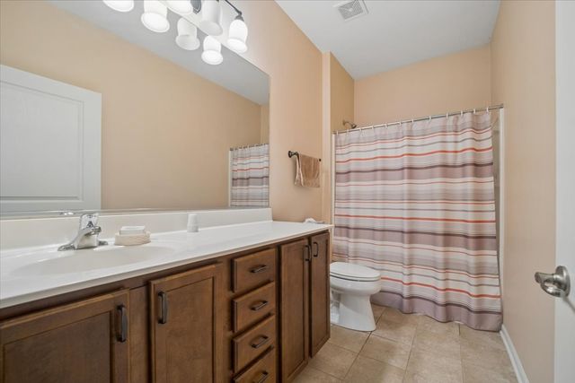 1769 Hannah Lane, Hampshire, IL 60140