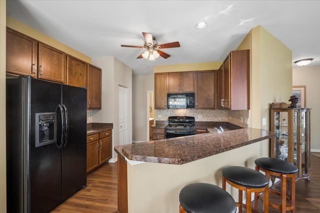 1769 Hannah Lane, Hampshire, IL 60140