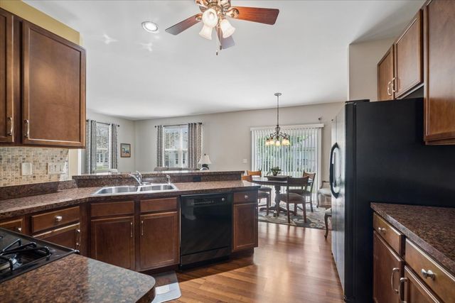 1769 Hannah Lane, Hampshire, IL 60140