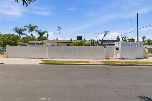7959 Bothwell, Reseda, CA 91335