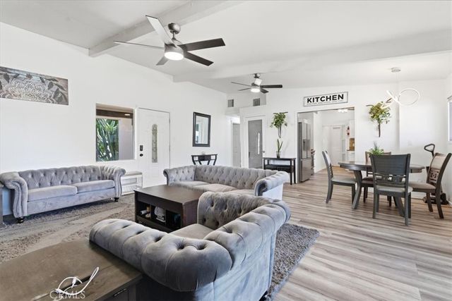 7959 Bothwell, Reseda, CA 91335