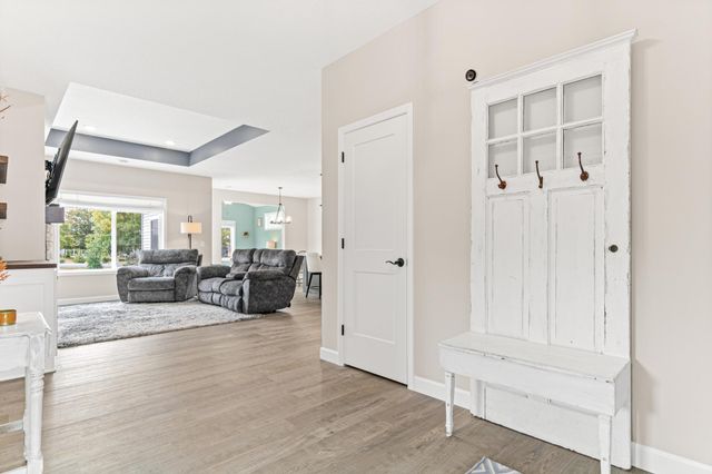 347 Riverview Circle, Hanover, MN 55341