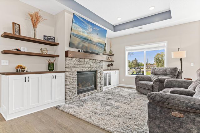 347 Riverview Circle, Hanover, MN 55341