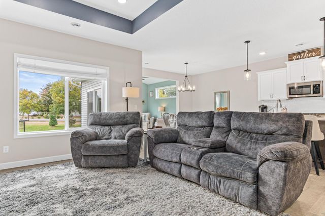 347 Riverview Circle, Hanover, MN 55341