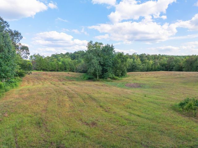 0 Brooksie Thompson Rd, Bath Springs, TN 38311