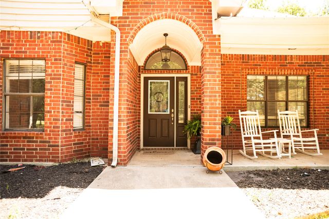 696 Indian Trail, Decatur, TX 76234