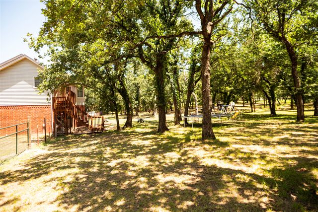 696 Indian Trail, Decatur, TX 76234