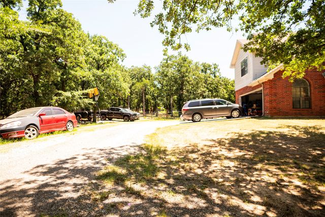 696 Indian Trail, Decatur, TX 76234