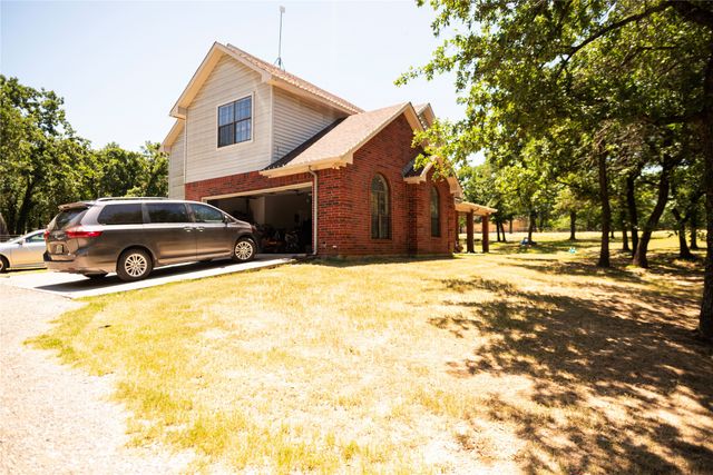 696 Indian Trail, Decatur, TX 76234