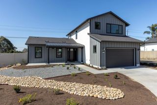 702 Passion Court, Vista, CA 92083