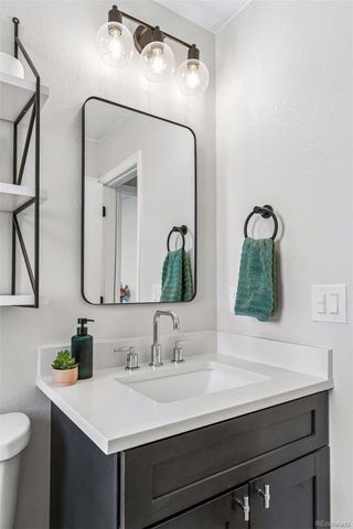 4685 S Washington Street, Englewood, CO 80113