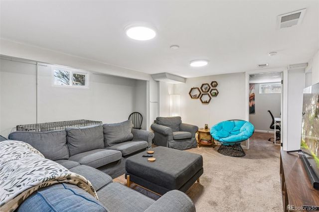 4685 S Washington Street, Englewood, CO 80113