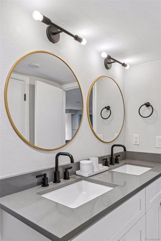 4685 S Washington Street, Englewood, CO 80113