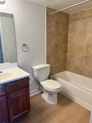 7640 Westwood Drive 417, Tamarac, FL 33321