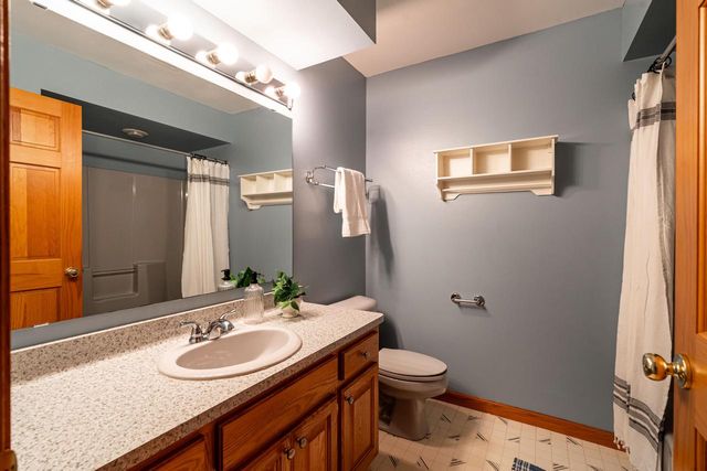 S67W20071 Benjamin COURT, Muskego, WI 53150