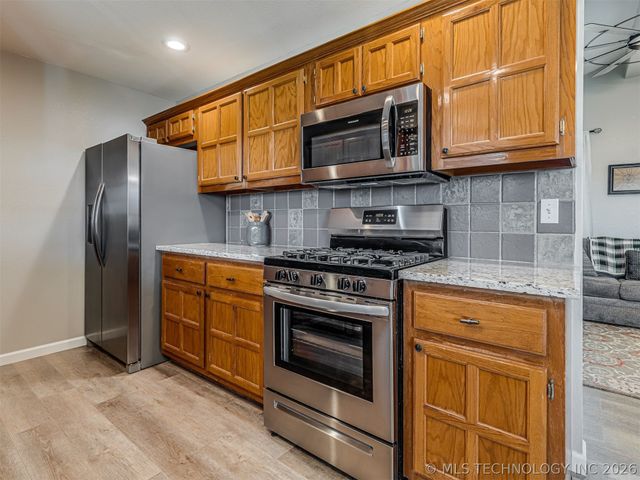 1141 Haynie Street, Skiatook, OK 74070