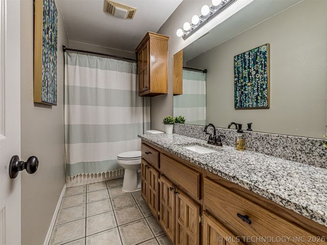 1141 Haynie Street, Skiatook, OK 74070